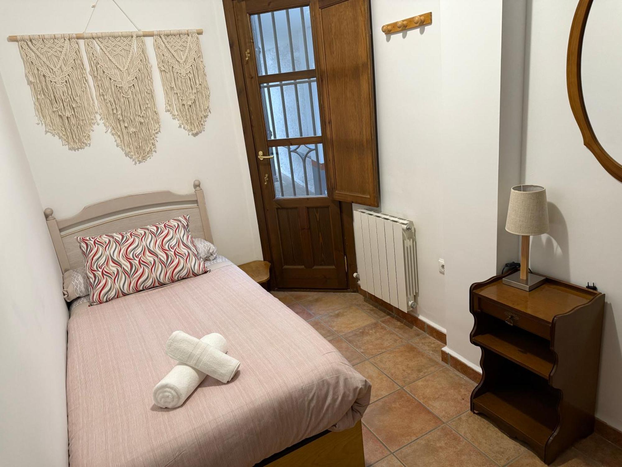 شقة Charming Albaicin Patio Flat Free Onsite Parking غرناطة المظهر الخارجي الصورة